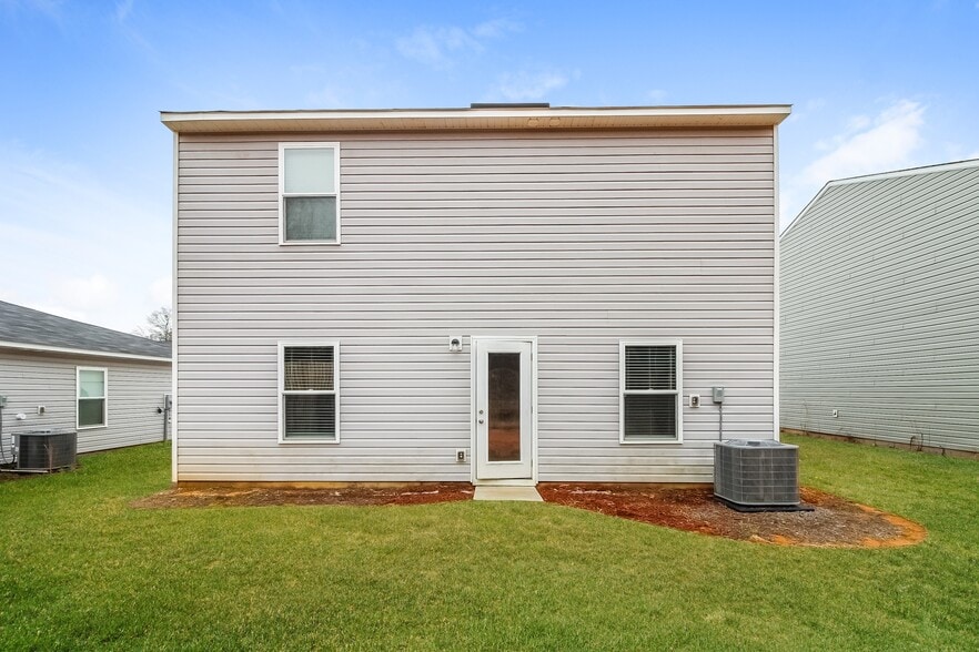 Building Photo - 508 Wagon Trail