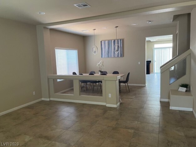 Building Photo - 6490 Parrot Ridge Ct