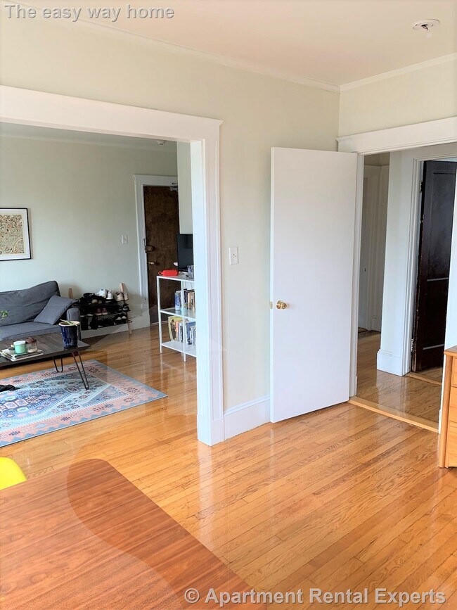 Building Photo - 157 Summer St