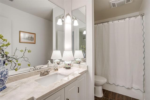 Building Photo - 1147 Roaring Springs Rd