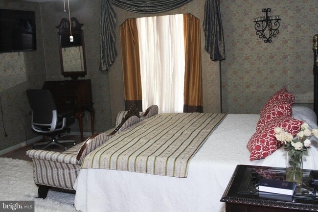 Building Photo - 600 Glenside Rd