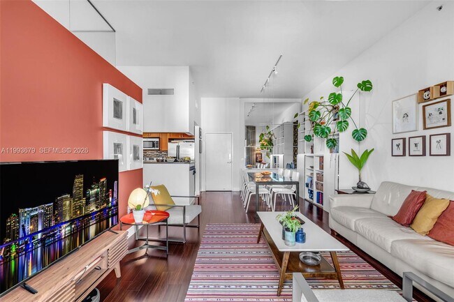 Building Photo - 36 NW 6th Ave