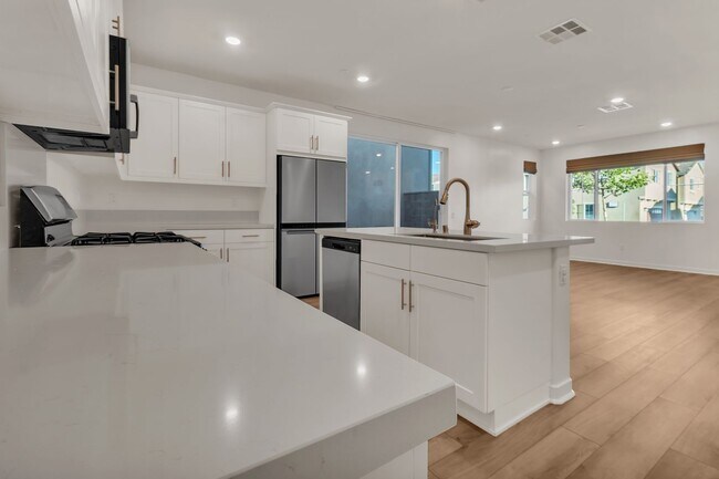 Building Photo - 16162 Juno Way