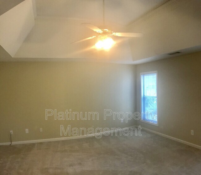 Building Photo - 1020 Twin Brook Ct NW