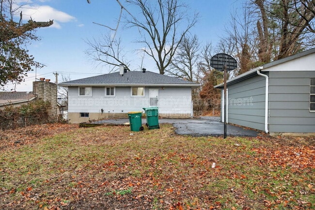 Building Photo - 2403 Gardner Dr