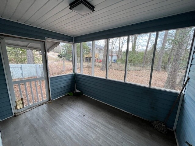 Building Photo - 589 Bel Meade Pl