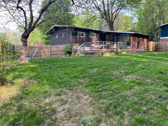 Building Photo - 3416 Executive Ave