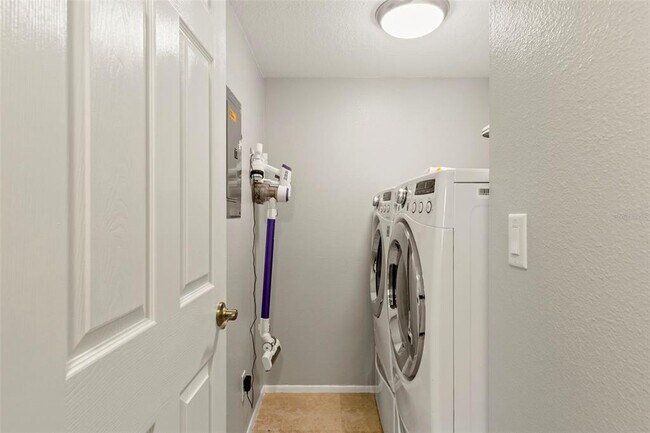 Building Photo - 5817 Park St N