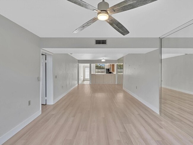 Building Photo - 1711 Whitehall Dr