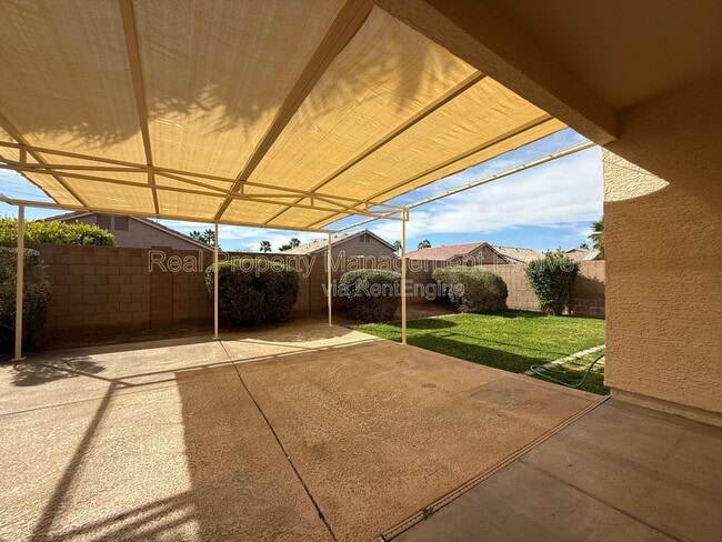 Building Photo - 4721 E Bighorn Ave