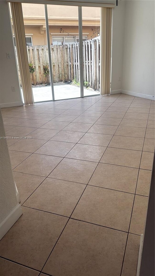 Building Photo - 13242 SW 127th Ct