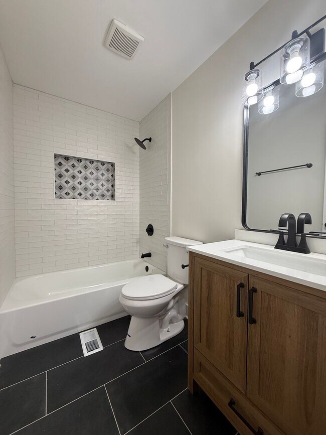 Building Photo - Beautifully Renovated Home in Prime Smyrna...