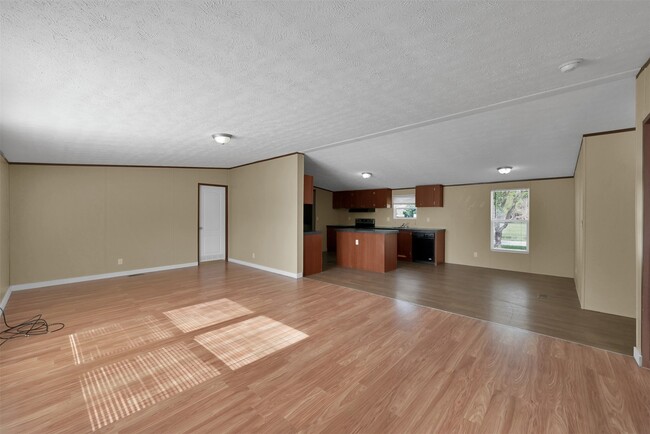 Building Photo - 25414 T K C Rd