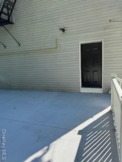 Building Photo - 7 Tamarack Hill Dr