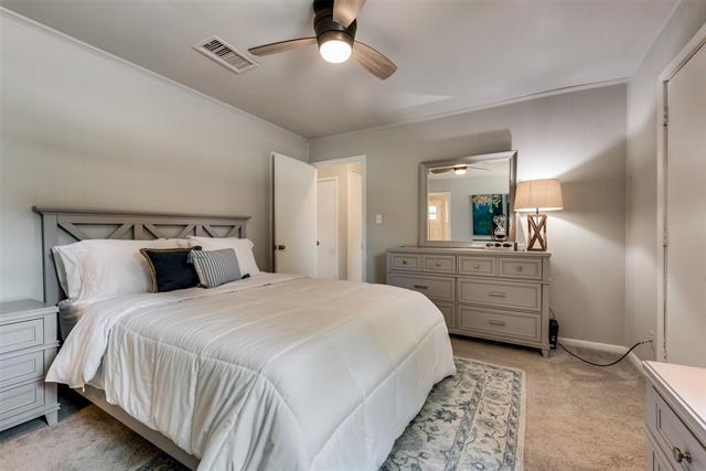 Building Photo - 114 Wood Crest Dr