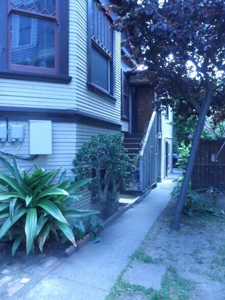 Building Photo - 2214 Channing Way