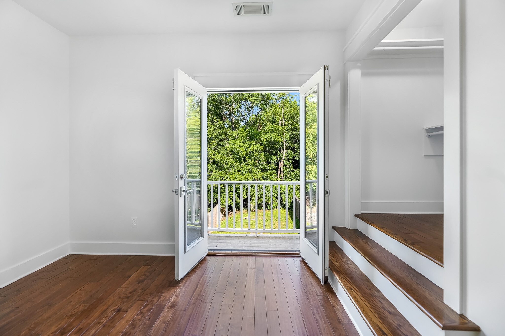 Juliet balcony - 1711 Ridley Blvd