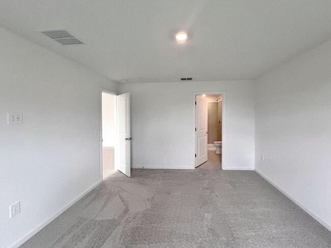 Building Photo - 2240 Crown Rock Blf Dr