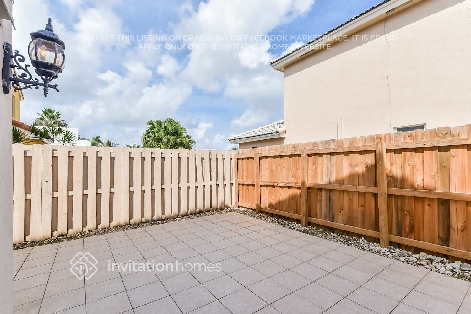 Building Photo - 15935 SW 83rd Terrace