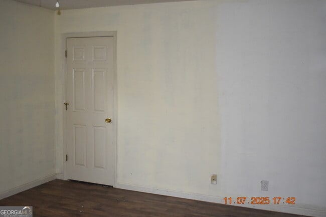 Building Photo - 4517 Greenfields Rd