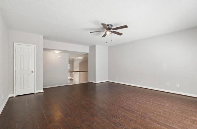 Building Photo - 2203 Centerbrook Ln