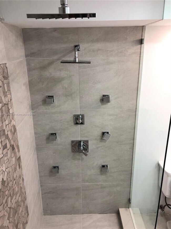 Building Photo - 710 N K St