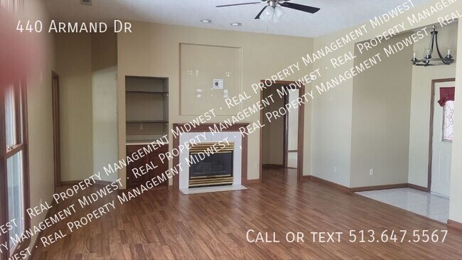 Building Photo - 440 Armand Dr