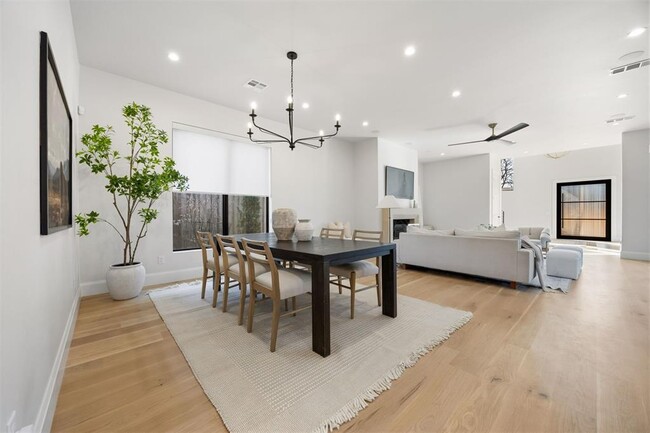 Building Photo - 1129 NW 42nd St