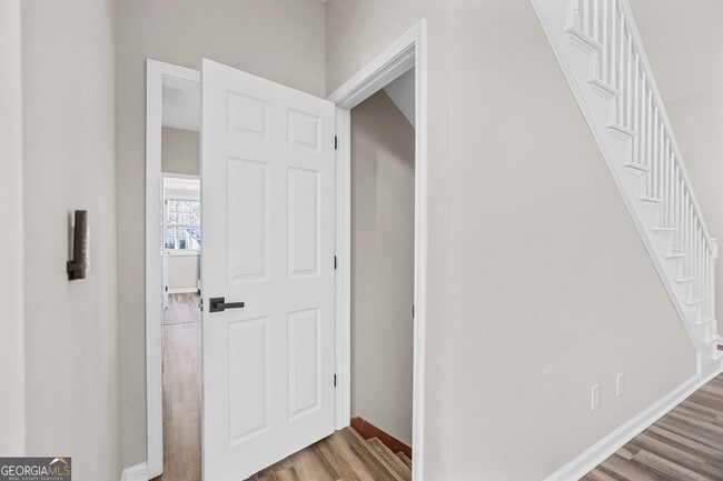 Building Photo - 204 Victoria Trace
