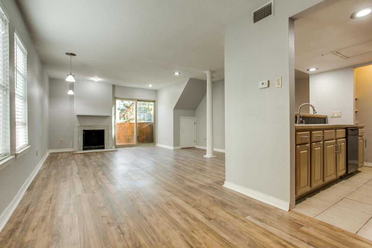 Living Area + Balcony - 4021 Gilbert Ave