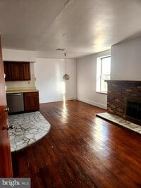 Building Photo - 626 S 10th St