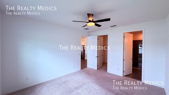 Building Photo - 1403 Sterling Pointe Dr