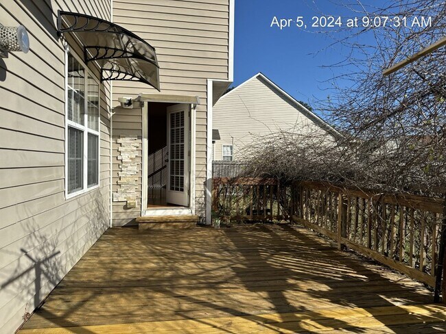 Building Photo - 1311 Saltwell Pl
