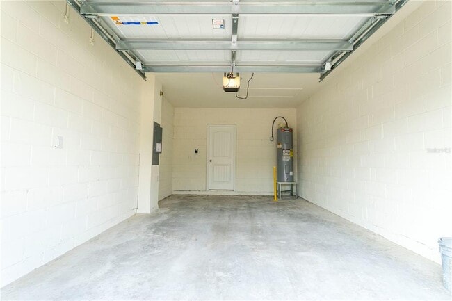 Building Photo - 10077 Salt Pt Dr