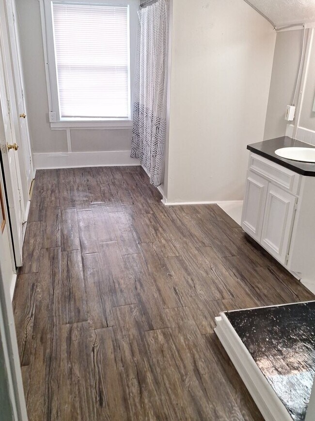 Building Photo - 15th Ave 2023**Raymer