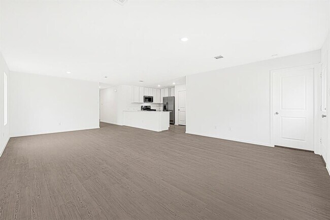 Building Photo - 25664 Rose Creek Dr