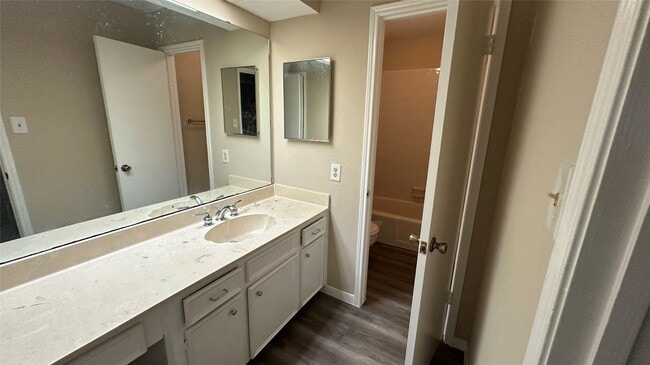 Building Photo - 13 N Deerfoot Cir