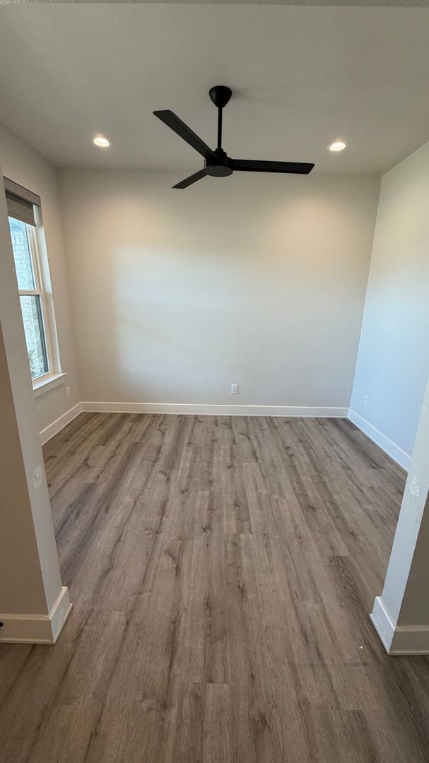 Building Photo - 5014 Cranbrook Dr