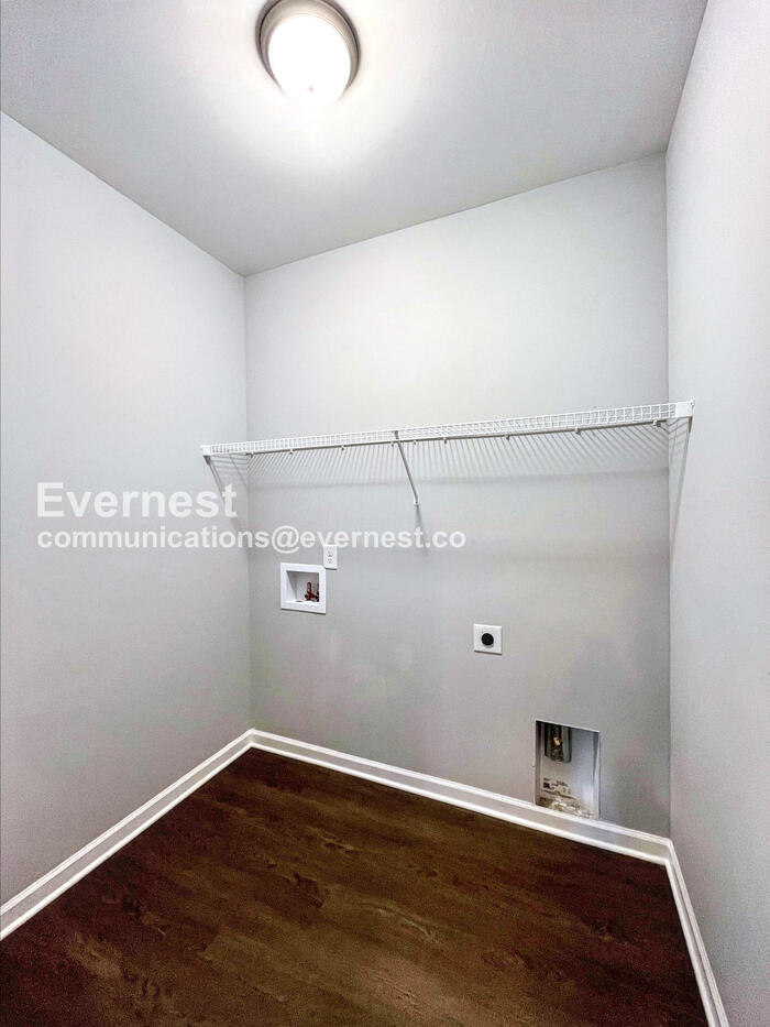 Building Photo - 1117 Prospect Ct