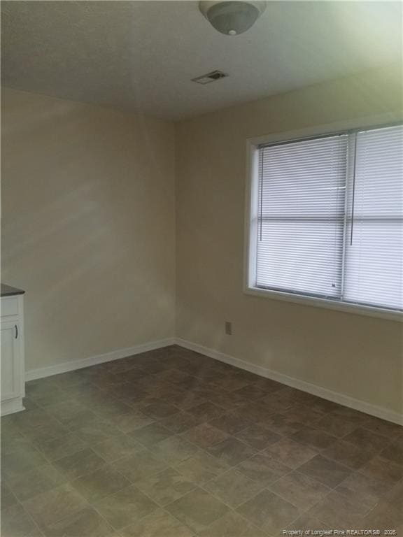 Building Photo - 700 N Roberts Ave