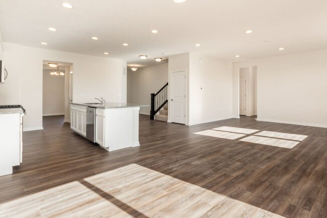 Building Photo - 317 Raccoon Ave