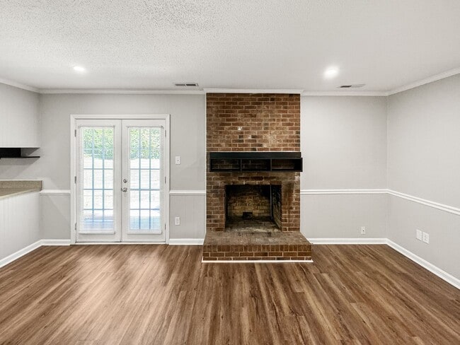 Building Photo - Nice 3 Bedroom Ranch