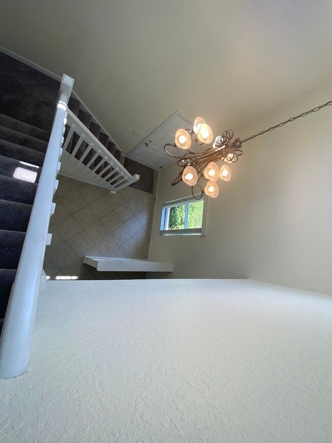 Building Photo - Beautiful, Family & Pet Friendly, 2 Story,...