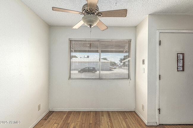 Building Photo - 10343 N 97th Ave