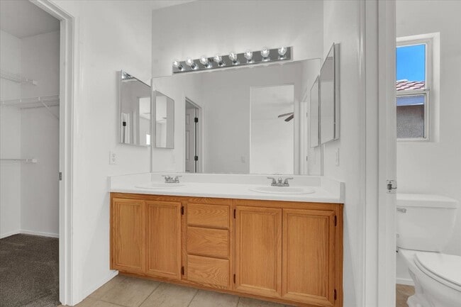 Building Photo - 3329 Autumn Veil St