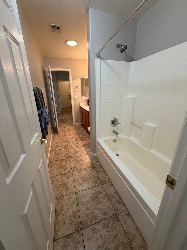 Building Photo - 4 Bedroom on Large Lot in Queen Creek