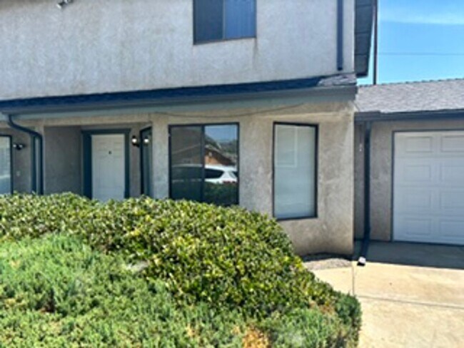 Building Photo - 21204 Madre St