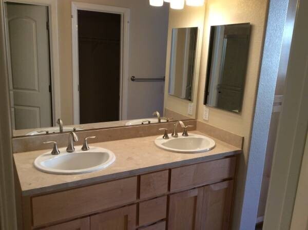 Building Photo - Opportunity Knocks! Updated Tri-Level prop...