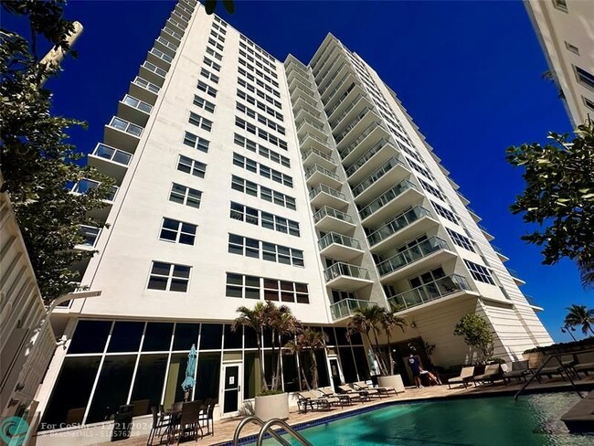 Building Photo - 209 N Fort Lauderdale Beach Blvd