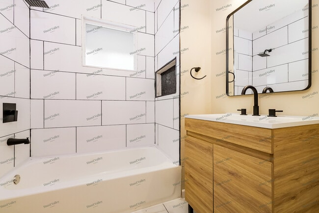 Building Photo - 4036 Benton Blvd